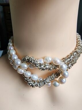 Fashion Jewelry White Pearl and Gold Crystal Multi-Strand Choker